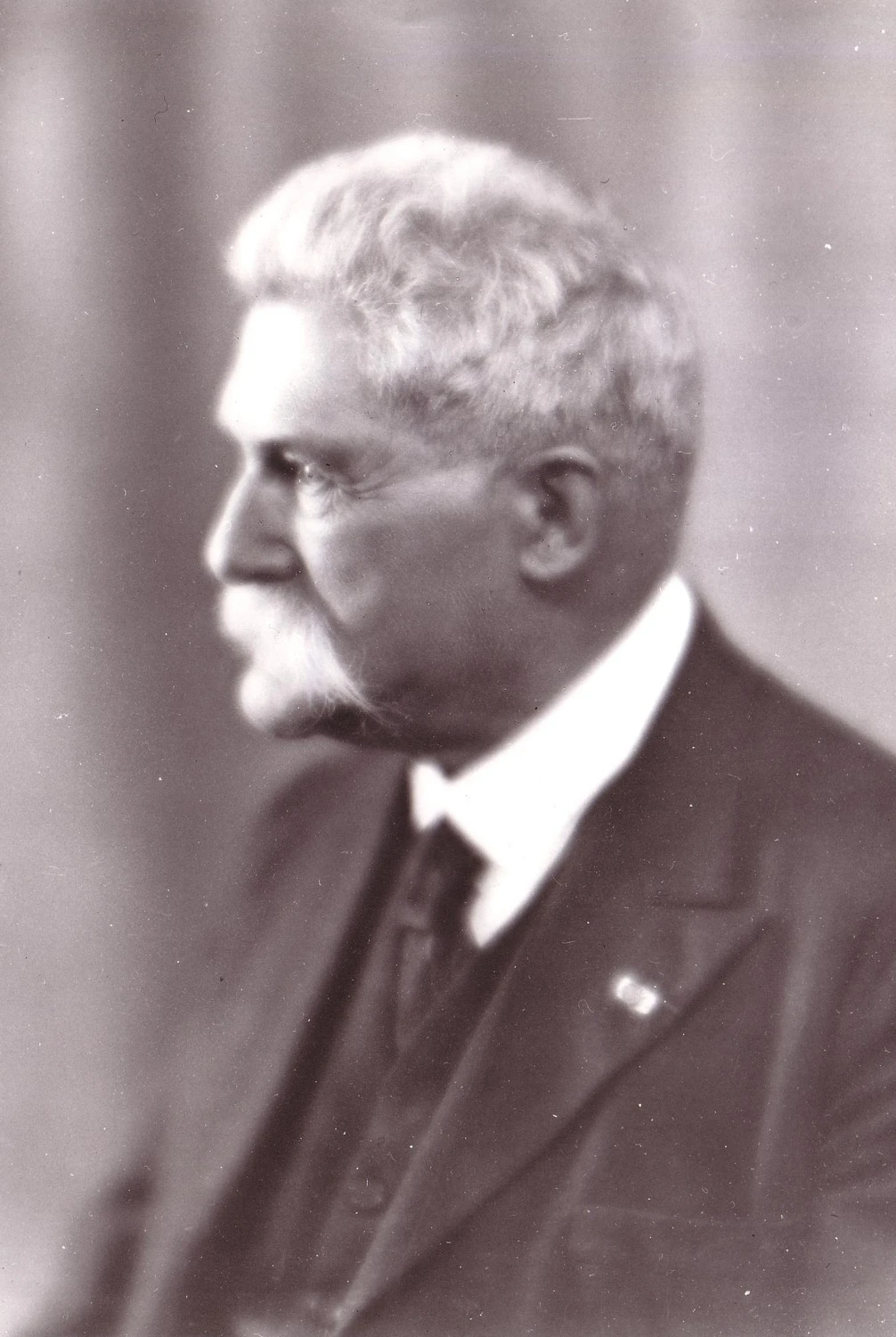 Auguste Édouard Hirschauer