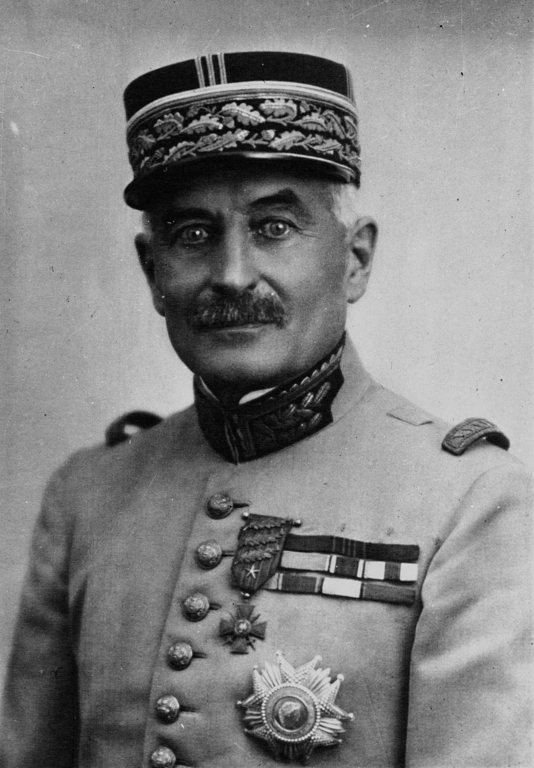 Charles Brécard