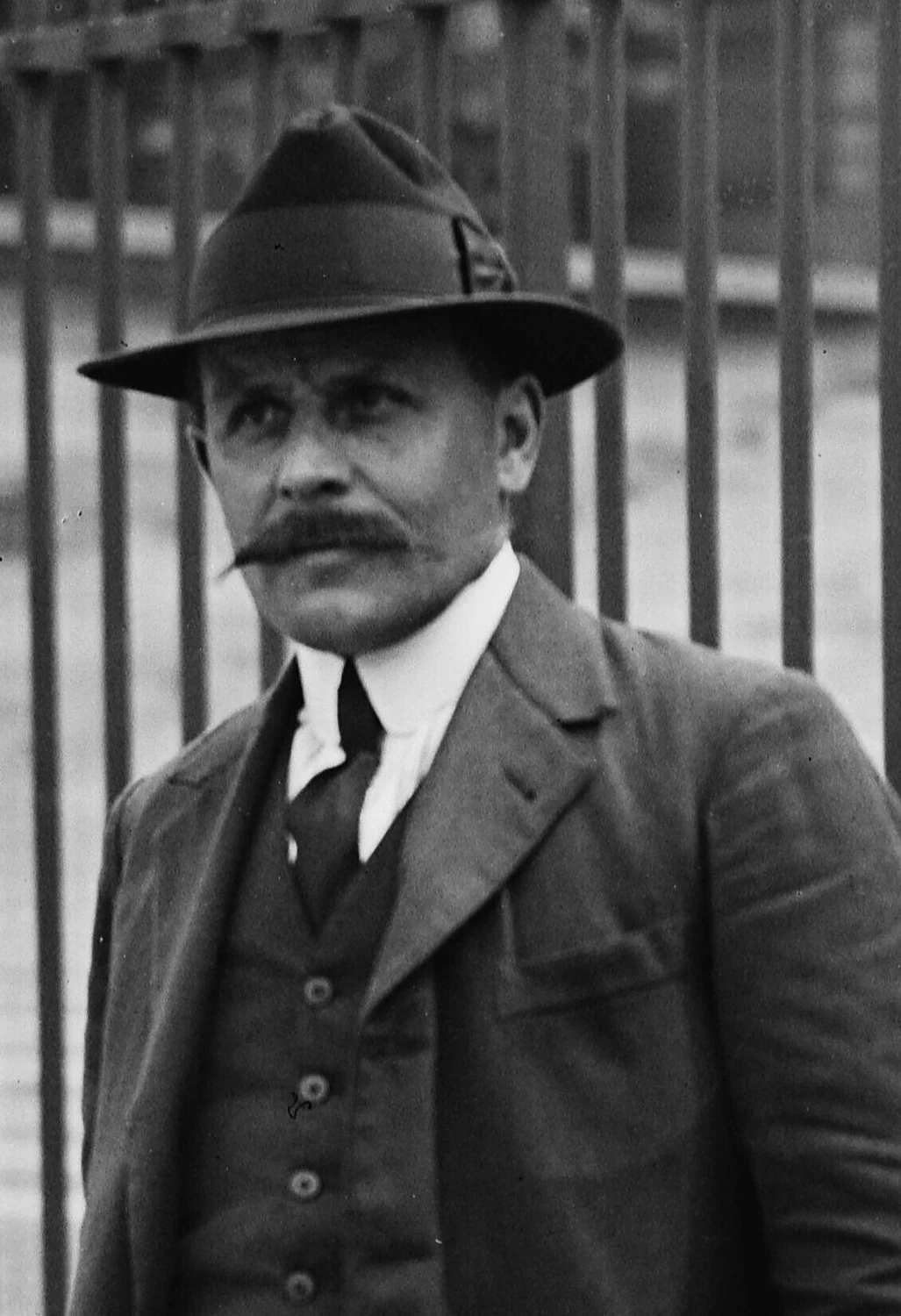 Claude Guillon