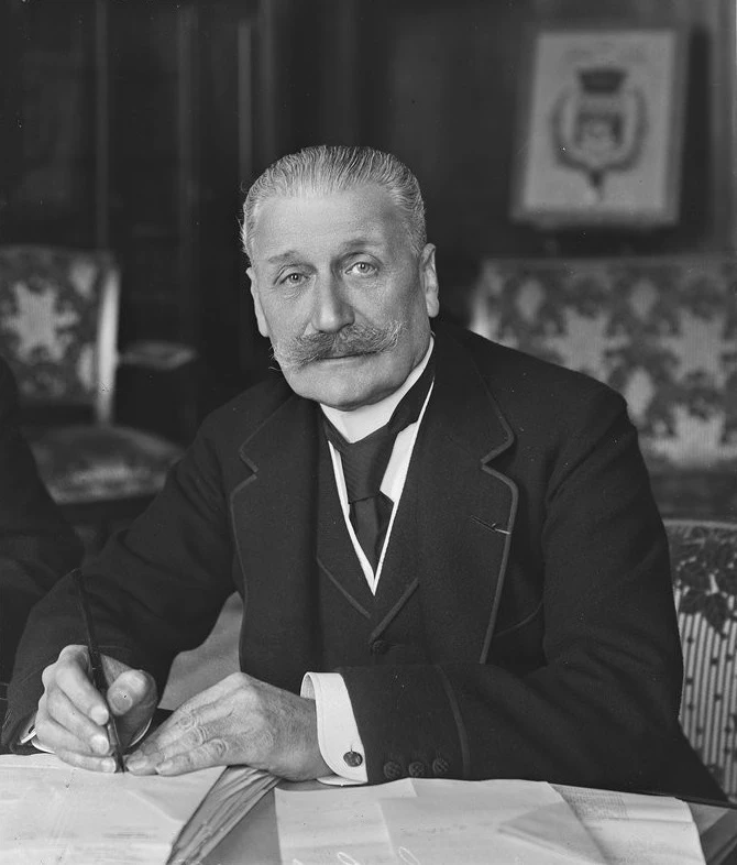Jean-Maurice Le Corbeiller