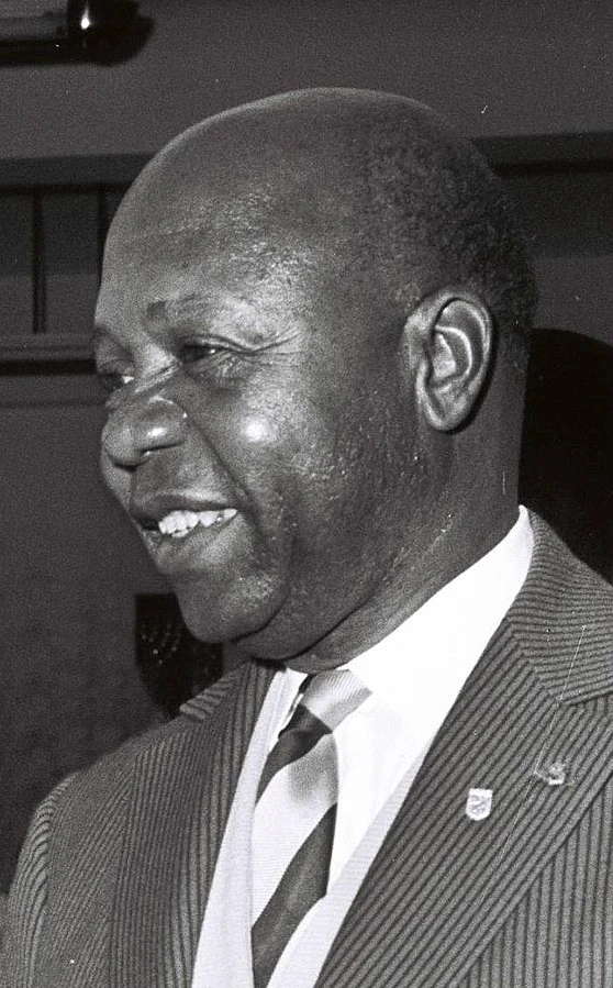 Léon Mba